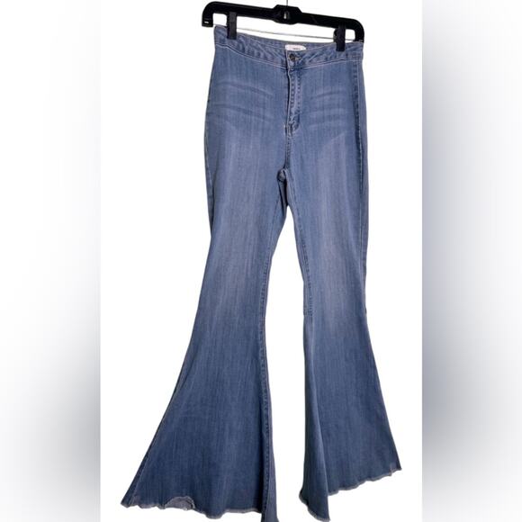 Forever 21 Mid-Rise Super Flare Jeans Size 24 - Picture 2 of 10